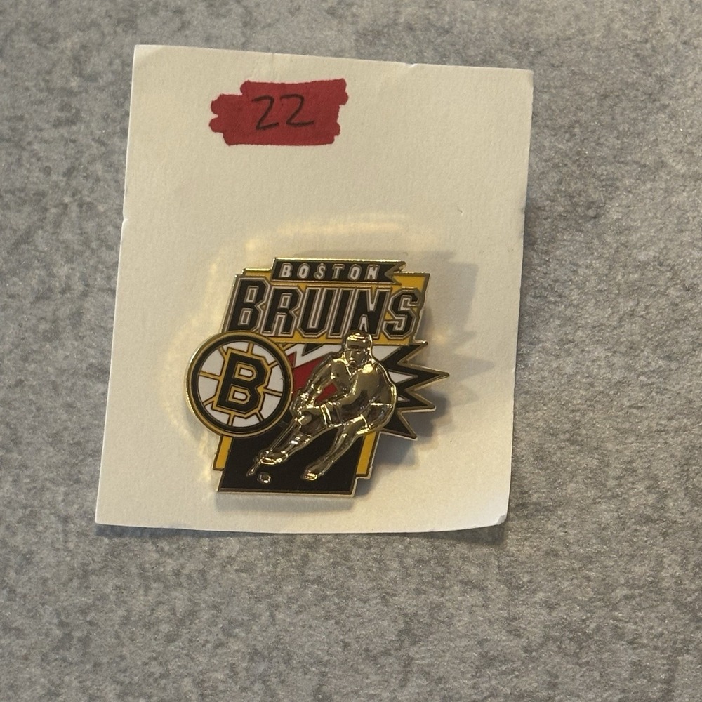 Vintage Boston Bruins Logo Hockey pin Flash Player NHL 90s CCM